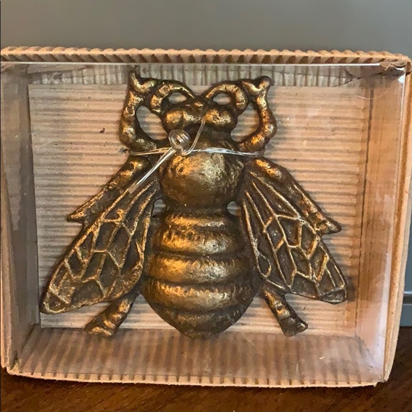 Midwest Other - Metal Bee Bottle Opener